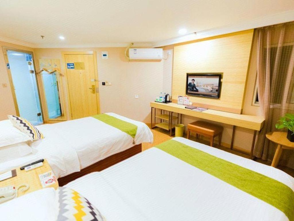 Greentree Guangxin Road Tongji Hospital Express 3* Shanghai
