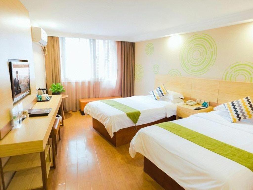 Greentree Guangxin Road Tongji Hospital Express Hotel 3*